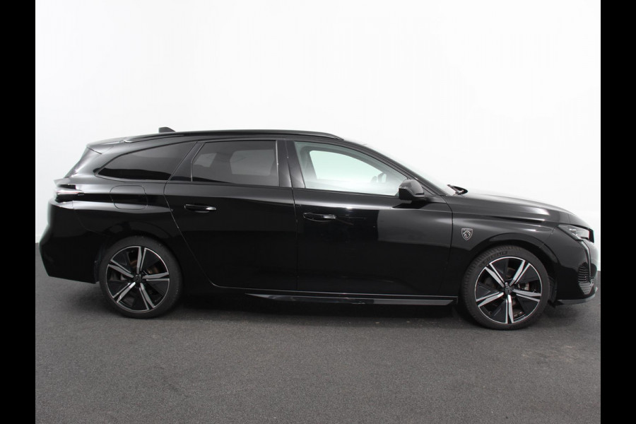 Peugeot 308 1.2 PureTech 130pk Automaat GT SW Climate control Adaptive cruise control Parkeersensoren Achteruitrijcamera Navigatie Voorstoelen verwarmd LED Apple Carplay/ Android Auto