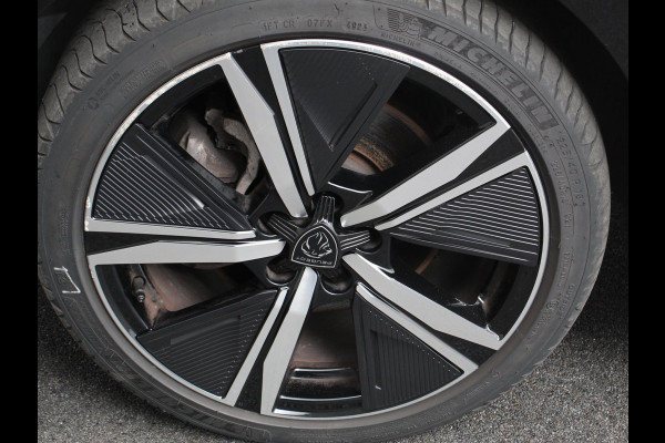 Peugeot 308 1.2 PureTech 130pk Automaat GT SW Climate control Adaptive cruise control Parkeersensoren Achteruitrijcamera Navigatie Voorstoelen verwarmd LED Apple Carplay/ Android Auto