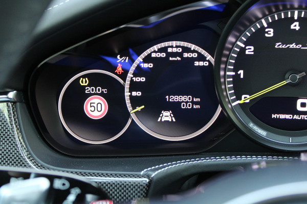 Porsche Panamera Sport Turismo 4.0 Turbo S E-Hybrid | BOMVOL! | BURMESTER | MASSAGE | 4 WIELSTUR | REAR ENTERTAINMENT