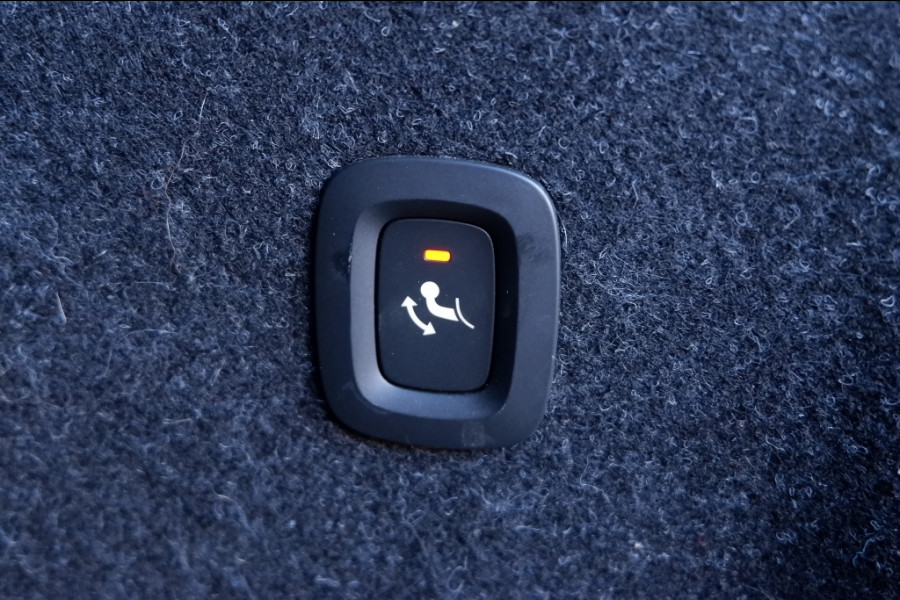 Volvo XC40 1.5 T2 Business Pro / INCL. 12 mnd BOVAG / Semi elektrische trek