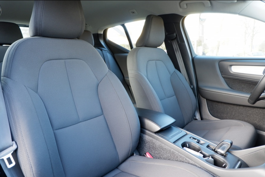 Volvo XC40 1.5 T2 Business Pro / INCL. 12 mnd BOVAG / Semi elektrische trek