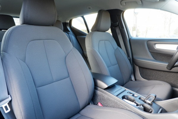 Volvo XC40 1.5 T2 Business Pro / INCL. 12 mnd BOVAG / Semi elektrische trek