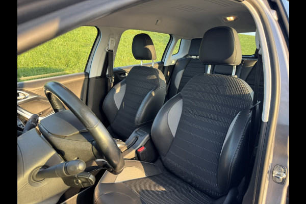 Peugeot 2008 1.2 PureTech Allure Navi | Apple Carplay | Camera | 16'' LMV