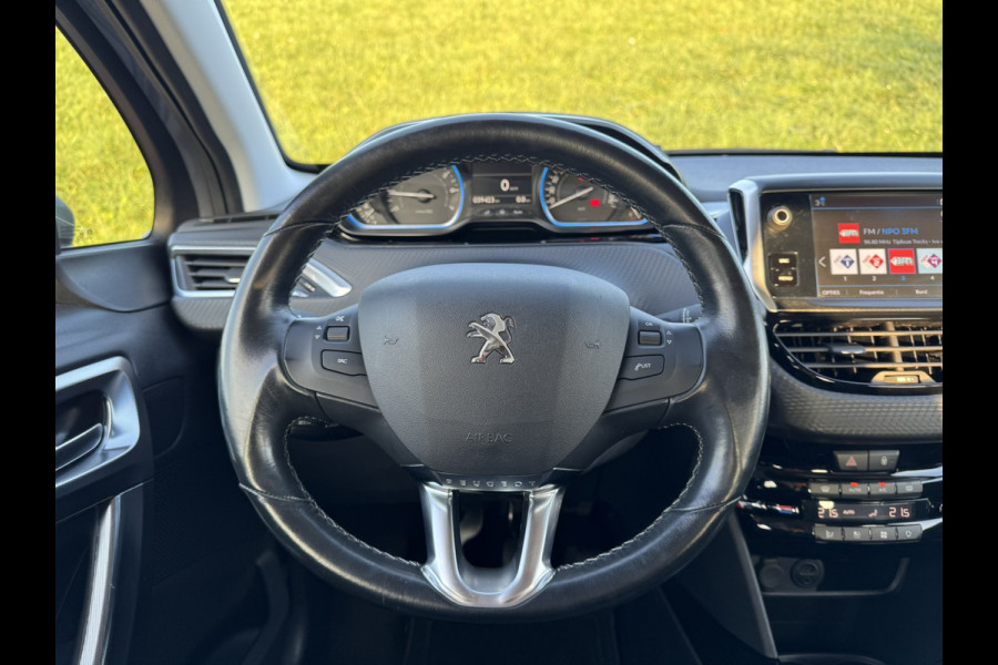 Peugeot 2008 1.2 PureTech Allure Navi | Apple Carplay | Camera | 16'' LMV