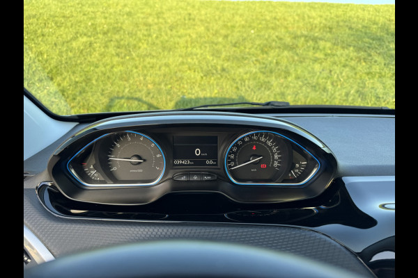 Peugeot 2008 1.2 PureTech Allure Navi | Apple Carplay | Camera | 16'' LMV