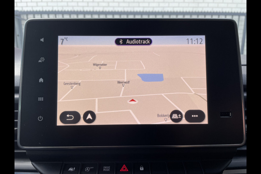 Renault Trafic Life 150pk L2 9-Persoons(Trekhaak - Camera - Keyless Entry - Navigatie - Airco - Apple Carplay)