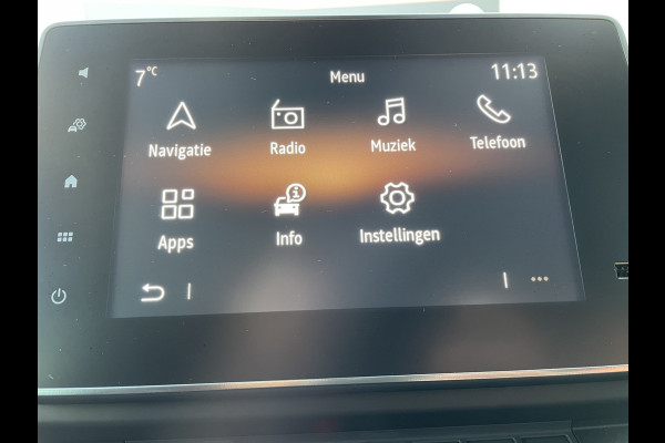 Renault Trafic Life 150pk L2 9-Persoons(Trekhaak - Camera - Keyless Entry - Navigatie - Airco - Apple Carplay)