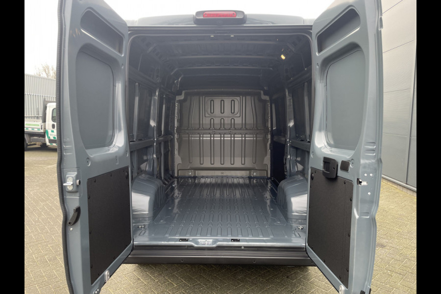 Opel Movano 140pk L2H2 3.5t (Camera - Automatische Airco - Navigatie - Apple Carplay - Digitaal dashboard - DAB)