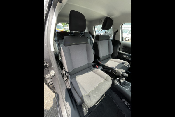 Citroën C3 82pk Shine (Camera - Navigatie - Automatische Airco - Apple Carplay - LED - Lichtmetalen velgen)