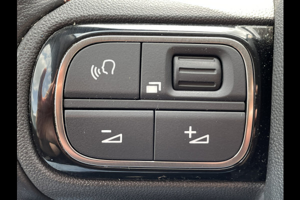 Citroën C3 82pk Shine (Camera - Navigatie - Automatische Airco - Apple Carplay - LED - Lichtmetalen velgen)