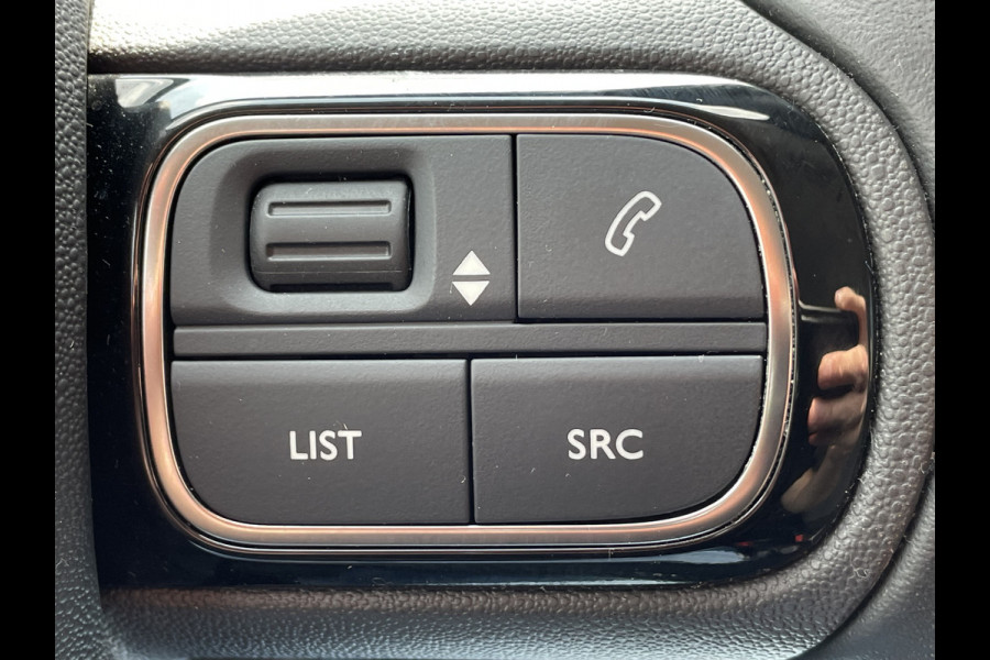 Citroën C3 82pk Shine (Camera - Navigatie - Automatische Airco - Apple Carplay - LED - Lichtmetalen velgen)