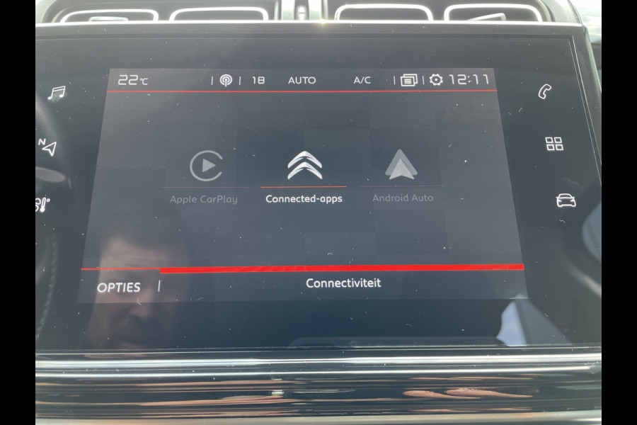 Citroën C3 82pk Shine (Camera - Navigatie - Automatische Airco - Apple Carplay - LED - Lichtmetalen velgen)