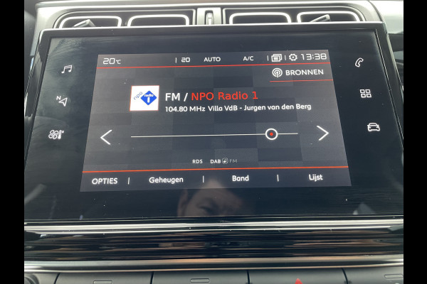 Citroën C3 110pk Max (Keyless Entry - Camera - Automatische Airco - Navigatie - Apple Carplay - LED)
