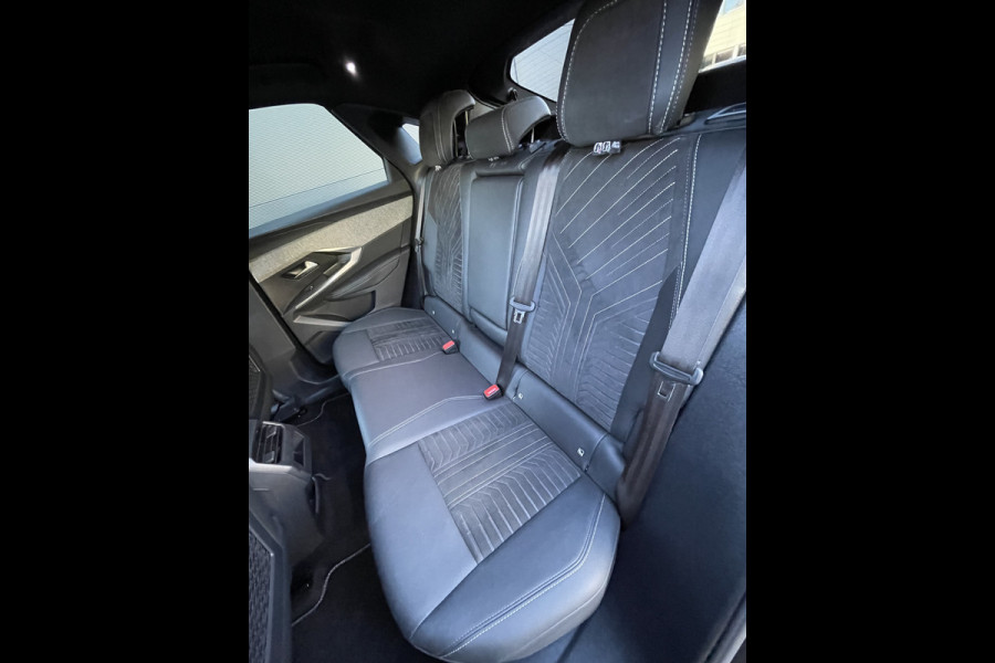 Peugeot 3008 136pk Hybrid GT First Edition (Camera - Elektrische klep - Keyless Entry Stoel-/-stuurwielverwarming - Parkeersensoren V+A - Ada