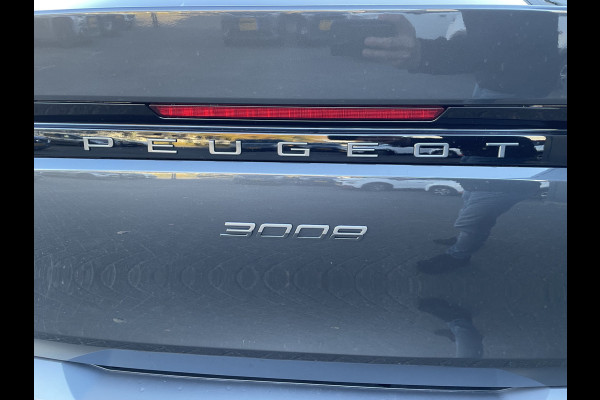 Peugeot 3008 136pk Hybrid GT First Edition (Camera - Elektrische klep - Keyless Entry Stoel-/-stuurwielverwarming - Parkeersensoren V+A - Ada