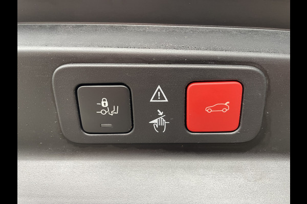 Peugeot 5008 130pk Road Trip (Elektrisch Schuifdak - Elektrische klep - Keyless Entry - Camera - Apple Carplay - Navigatie - Automatische Air