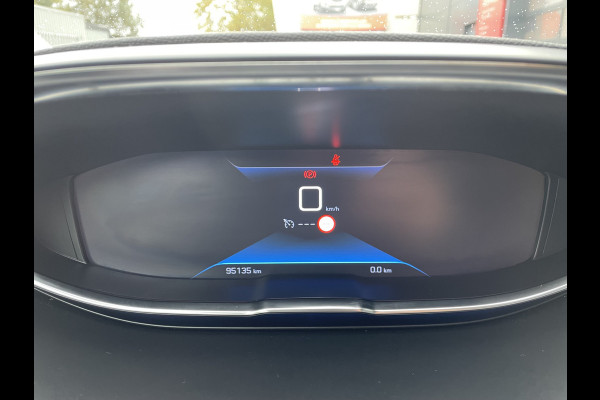 Peugeot 5008 130pk Road Trip (Elektrisch Schuifdak - Elektrische klep - Keyless Entry - Camera - Apple Carplay - Navigatie - Automatische Air