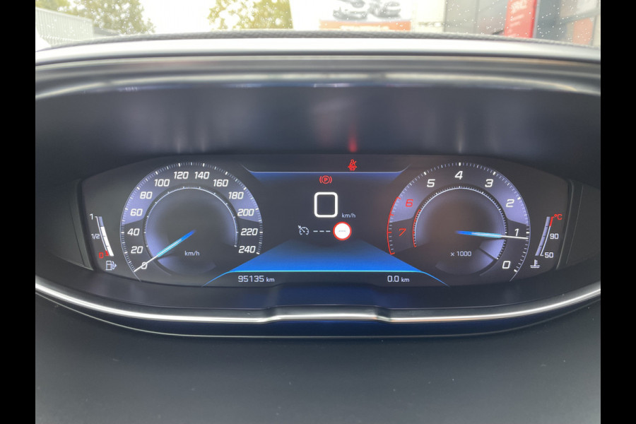 Peugeot 5008 130pk Road Trip (Elektrisch Schuifdak - Elektrische klep - Keyless Entry - Camera - Apple Carplay - Navigatie - Automatische Air