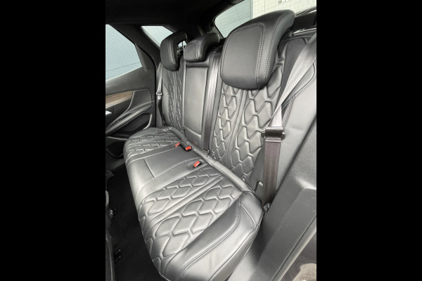 Peugeot 3008 225pk HYbrid GT Pack (Elektrisch schuifdak - Leder incl verwarming/massage/ geheugen - Focal Electra - NightVision - 360gr Camer