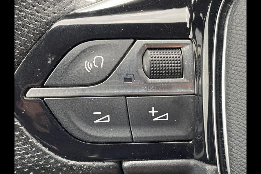 Peugeot 3008 225pk HYbrid GT Pack (Elektrisch schuifdak - Leder incl verwarming/massage/ geheugen - Focal Electra - NightVision - 360gr Camer