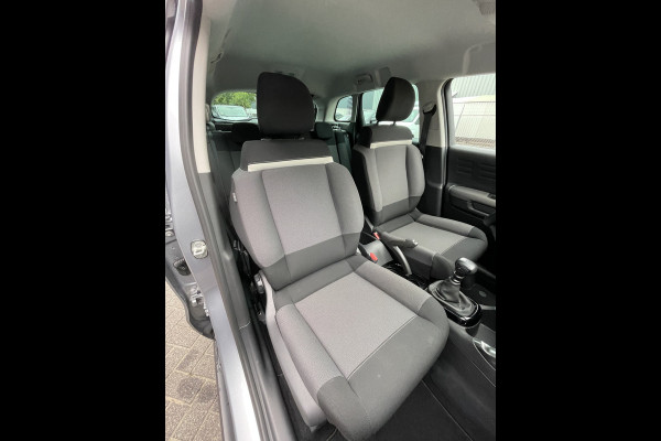 Citroën C3 Aircross 110pk Feel (Navigatie - Automatische Airco - LED - Apple Carplay - Parkeersensoren - Cruise Controle)