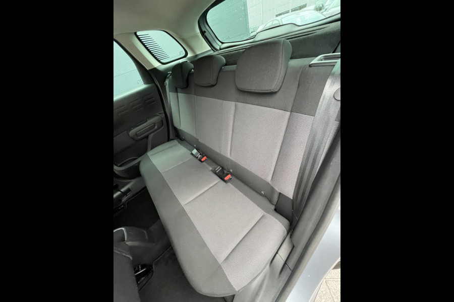 Citroën C3 Aircross 110pk Feel (Navigatie - Automatische Airco - LED - Apple Carplay - Parkeersensoren - Cruise Controle)