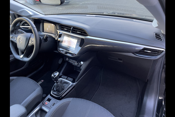 Opel Corsa 100pk Elegance (Camera - LED - Parkeersensoren V+A - Keyless - Navigatie - Dodehoekdetectie- Apple Carplay)