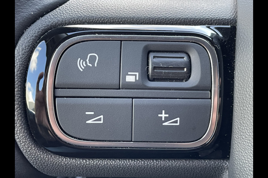 Citroën C3 110pk Max (Camera - Keyless Entry - LED - Automatische Airco - Apple Carplay - Navigatie - Parkeersensoren)