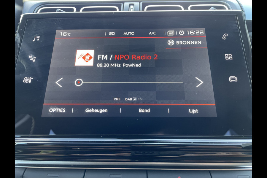 Citroën C3 110pk Max (Camera - Keyless Entry - LED - Automatische Airco - Apple Carplay - Navigatie - Parkeersensoren)
