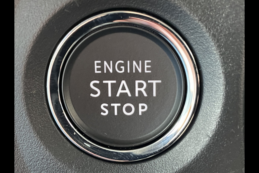 Citroën C3 110pk Max (Camera - Keyless Entry - LED - Apple Carplay - Navigatie - Automatische Airco - Parkeersensoren)