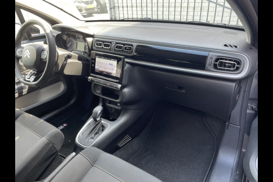 Citroën C3 110pk Max (Camera - Keyless Entry - LED - Apple Carplay - Navigatie - Automatische Airco - Parkeersensoren)