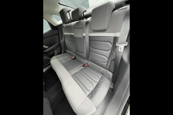 Citroën C4 X 130pk Max (Keyless Entry - Leder - Parkeersensoren V+A - Camera - LED - Head up - Navigatie - Automatische Airco - Apple Carpl
