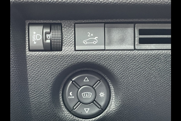 Citroën C4 X 130pk Max (Keyless Entry - Leder - Parkeersensoren V+A - Camera - LED - Head up - Navigatie - Automatische Airco - Apple Carpl