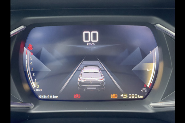 DS Ds 3 Crossback 100pk Performance Line (Camera - Stoelverwarming - Automatische Airco - Navigatie - Apple Carplay)