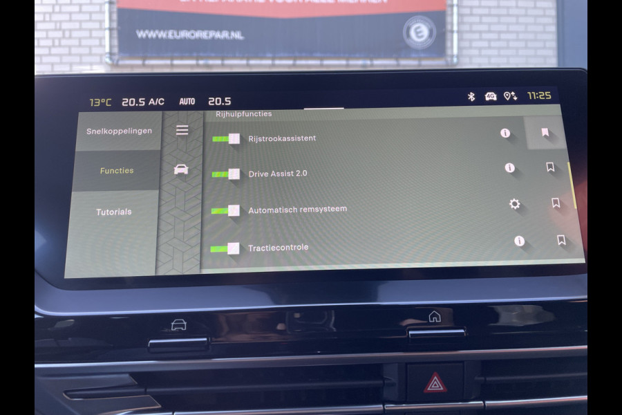 Citroën C5 X 225pk Hybrid Shine Pack (Elektrisch Schuifdak - Leder incl verwarming/geheugen - HiFi - Elektrische Klep - 360gr Camera - Adapti