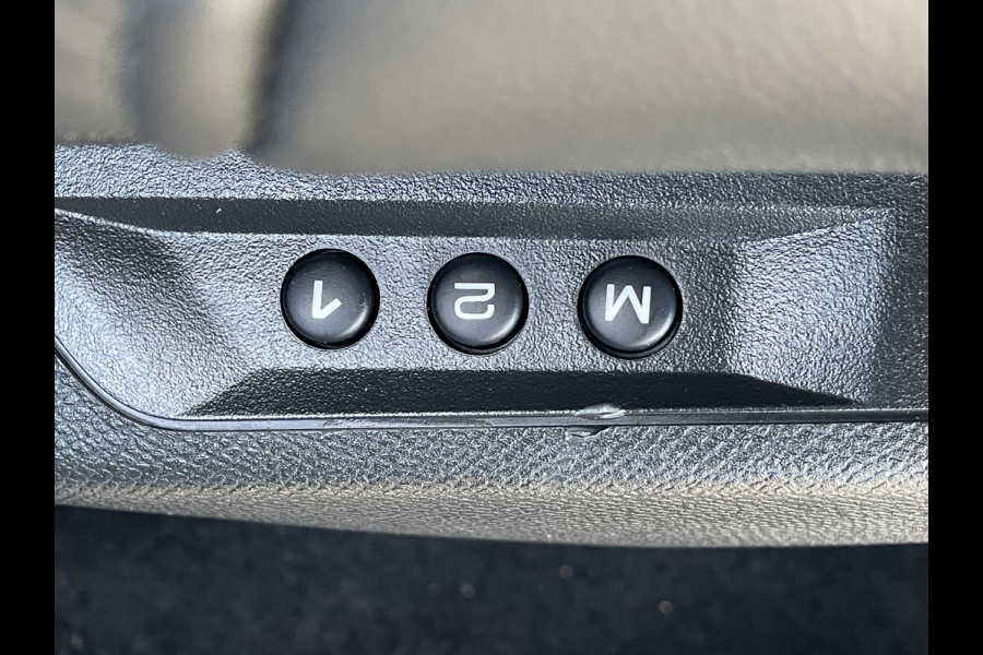 Citroën C5 X 225pk Hybrid Shine Pack (Elektrisch Schuifdak - Leder incl verwarming/geheugen - HiFi - Elektrische Klep - 360gr Camera - Adapti