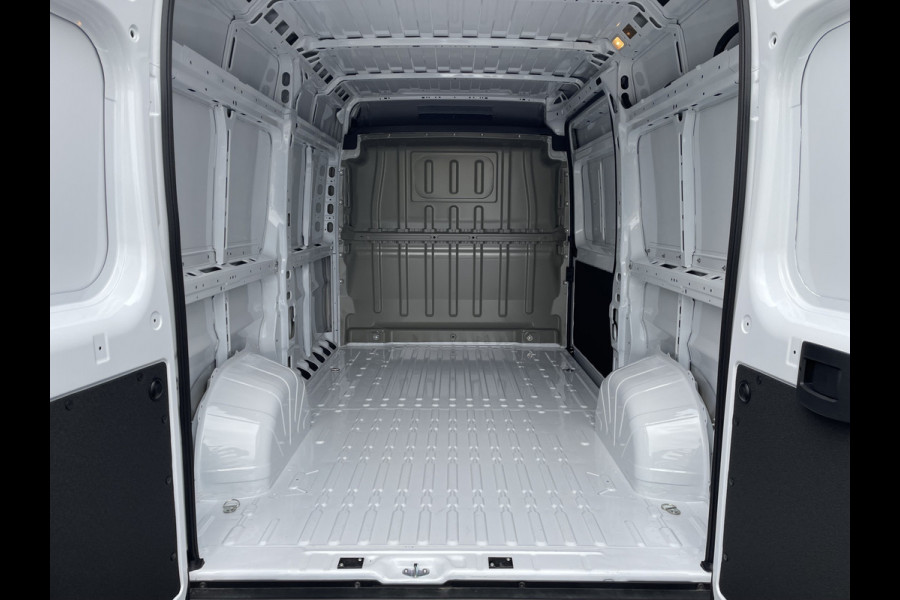 Opel Movano 140pk L2H2 3.5t (Camera - Automatische Airco - Navigatie - Apple Carplay - Digitaal dashboard - DAB)