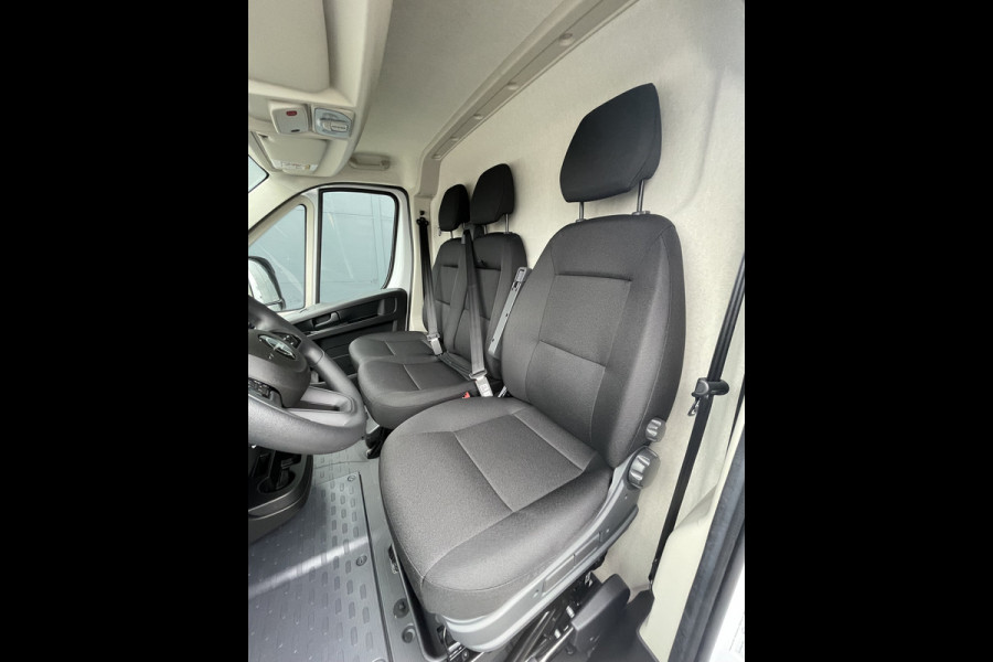 Opel Movano 140pk L2H2 3.5t (Camera - Automatische Airco - Navigatie - Apple Carplay - Digitaal dashboard - DAB)