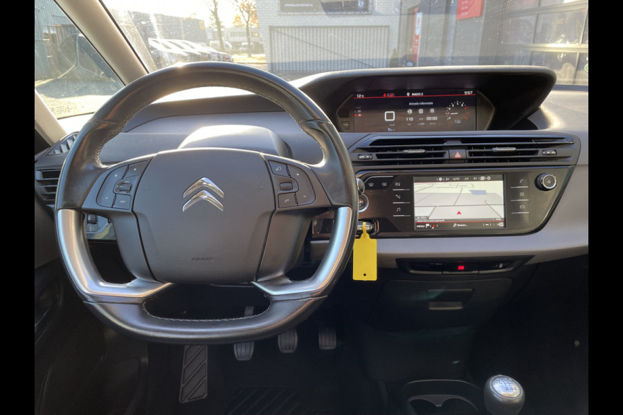 Citroën C4 Picasso 130pk Feel (Trekhaak - Elektrische klep - Keyless Entry - Camera - Apple Carplay - Automatische Airco - Navigatie)