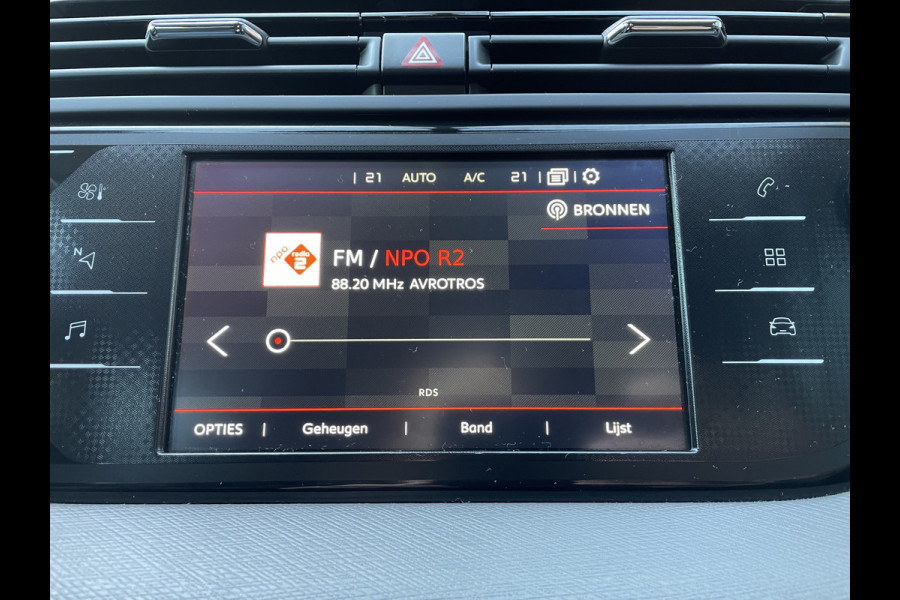 Citroën C4 Picasso 130pk Feel (Trekhaak - Elektrische klep - Keyless Entry - Camera - Apple Carplay - Automatische Airco - Navigatie)