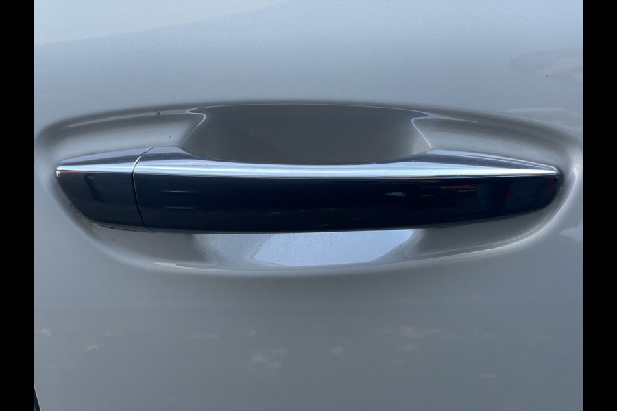 Citroën C4 Picasso 130pk Feel (Trekhaak - Elektrische klep - Keyless Entry - Camera - Apple Carplay - Automatische Airco - Navigatie)