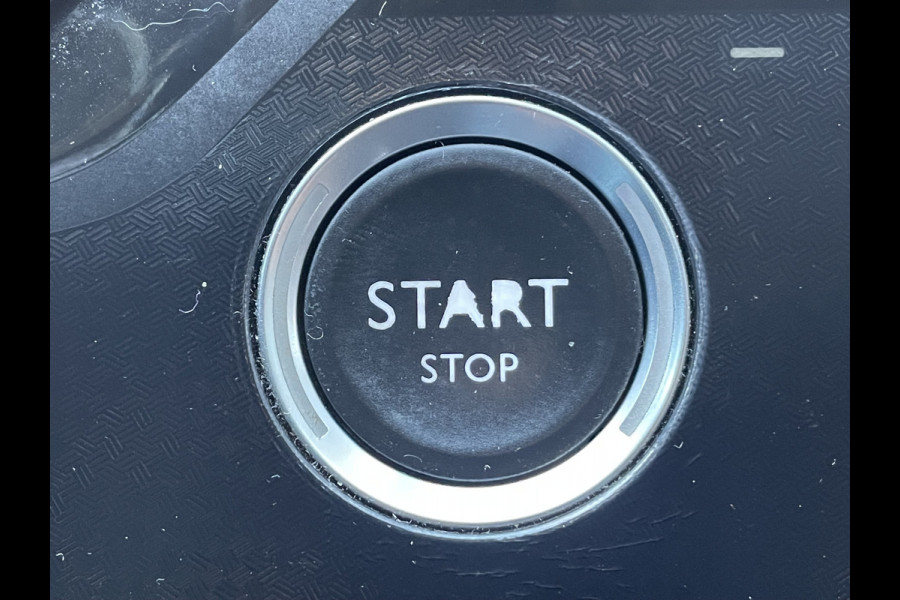 Citroën C4 Picasso 130pk Feel (Trekhaak - Elektrische klep - Keyless Entry - Camera - Apple Carplay - Automatische Airco - Navigatie)