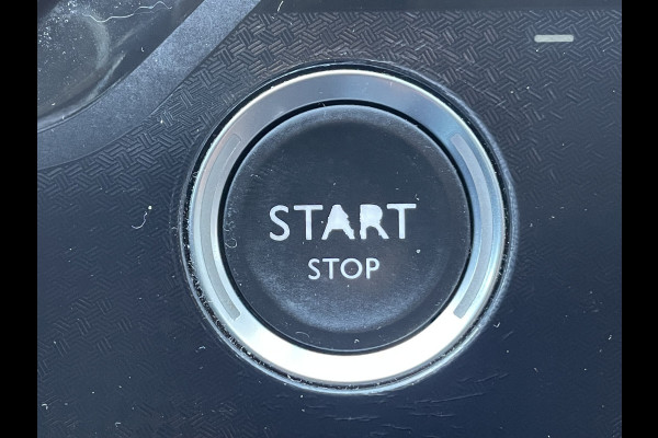 Citroën C4 Picasso 130pk Feel (Trekhaak - Elektrische klep - Keyless Entry - Camera - Apple Carplay - Automatische Airco - Navigatie)