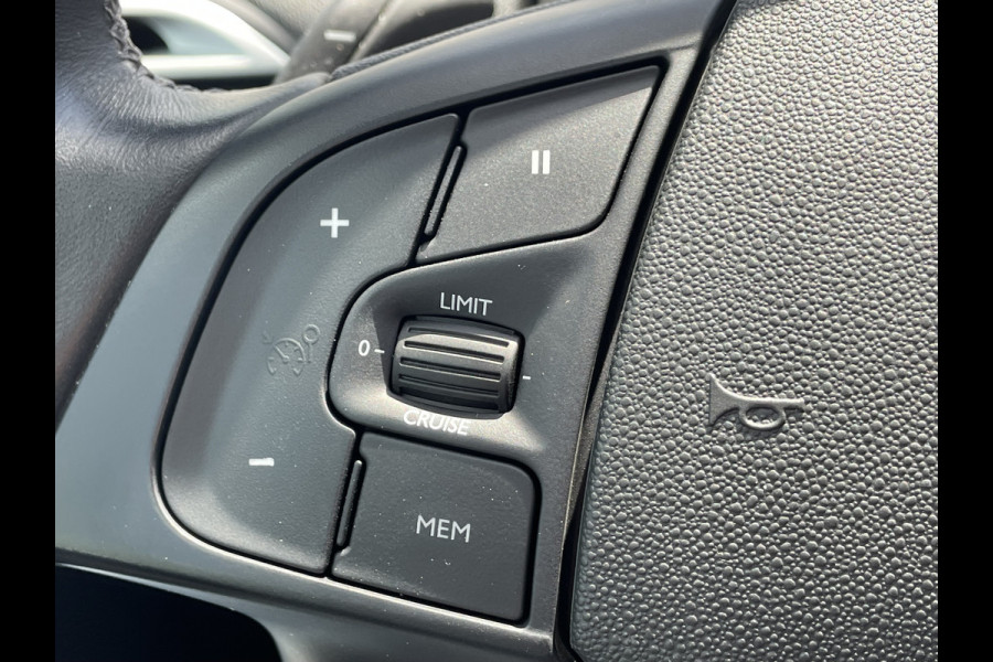 Citroën Grand C4 Spacetourer 130pk Shine (Camera - Keyless Entry - Parkeersensoren V+A - Dodehoek detectie - Automatisch Parkeren - Navigatie - Apple Carplay