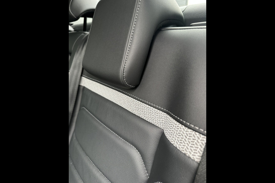 Citroën Ë-C4 X Shine Pack (Elektrisch Schuifdak - Leder - Camera - Parkeersensoren V+A - Stoelverwarming)