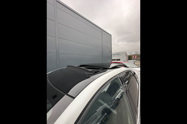 Citroën Ë-C4 X Shine Pack (Elektrisch Schuifdak - Leder - Camera - Parkeersensoren V+A - Stoelverwarming)
