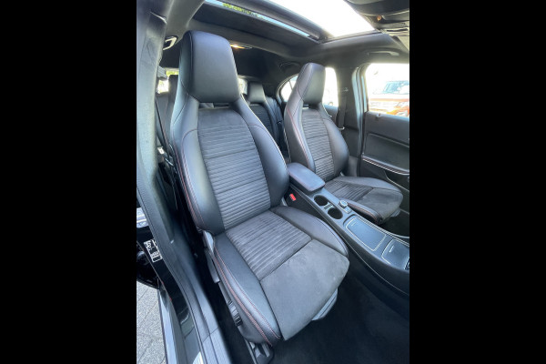 Mercedes-Benz A-Klasse 160 Ambition (Elektrisch Schuifdak - LED koplampen - AMG pakket - Navigatie - Parkeersensoren V+A - Airco - Sportstoelen)