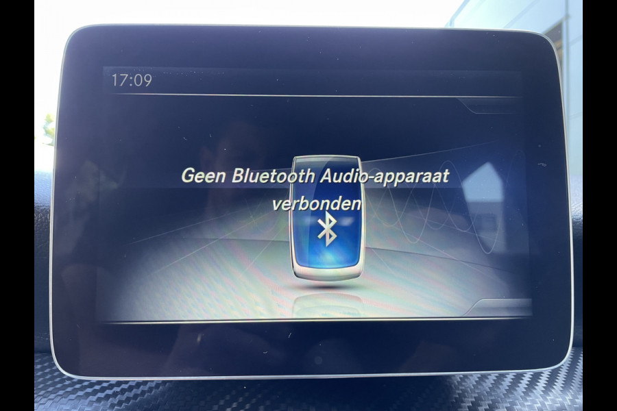 Mercedes-Benz A-Klasse 160 Ambition (Elektrisch Schuifdak - LED koplampen - AMG pakket - Navigatie - Parkeersensoren V+A - Airco - Sportstoelen)