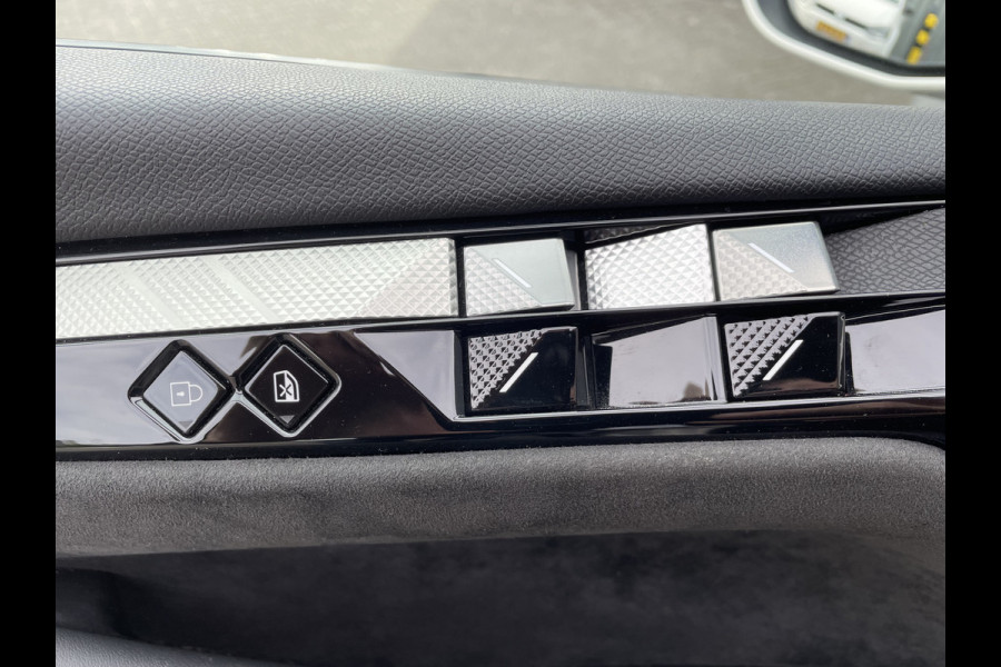 DS DS 4 130pk Performance Line+ (Camera - Keyless Entry - Adaptieve Cruise Controle - Automatische Airco - Navigatie - Apple Carplay - D