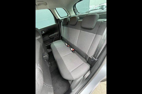 Citroën C3 Aircross 110pk Max (Camera - Keyless Entry - Grip Controle - Automatische Airco - LED - 17")